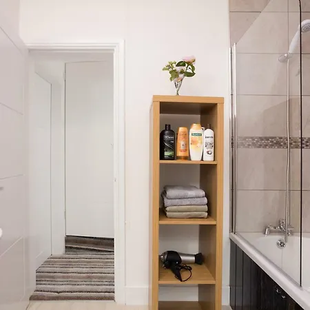 Avenfield Apartments-3
