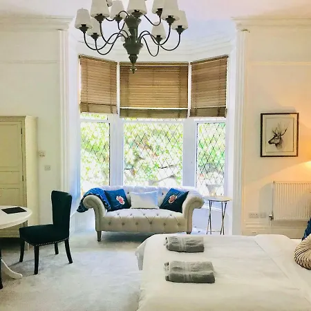 Ranmoor Serviced Apartments - The Courtyard Suite-2
