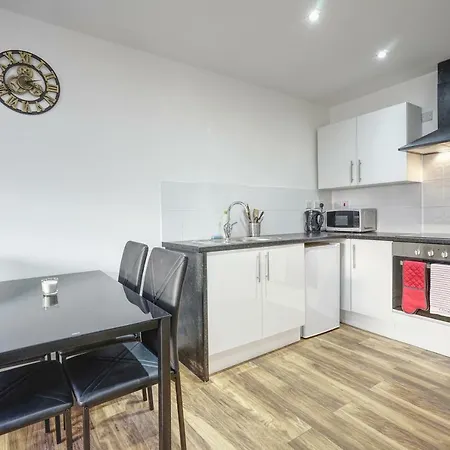 Alfa Apartments, Quarry Court, High Street, Morley-2