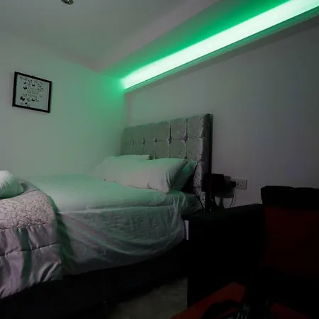 Clifton Bespoke Serviced Apartments-2