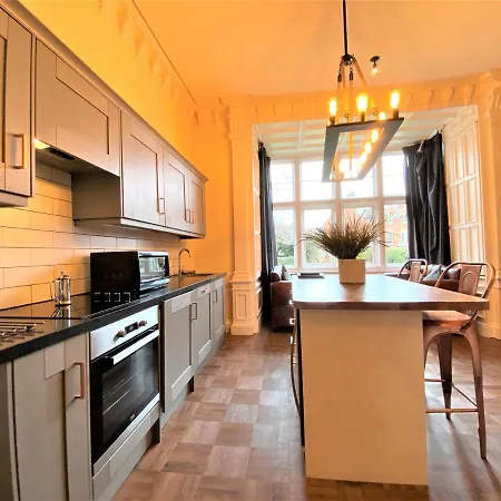 The Scott At Claremont Serviced Apartments-2