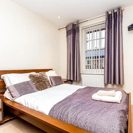 City Apartments - Buckingham Court-2