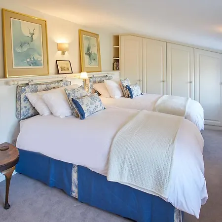 Host & Stay - Tithe Cottage-2