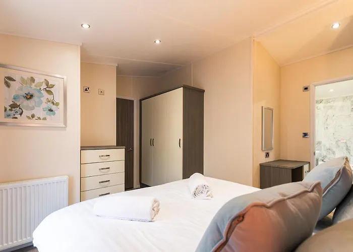 Alder Lodge With Hot Tub York