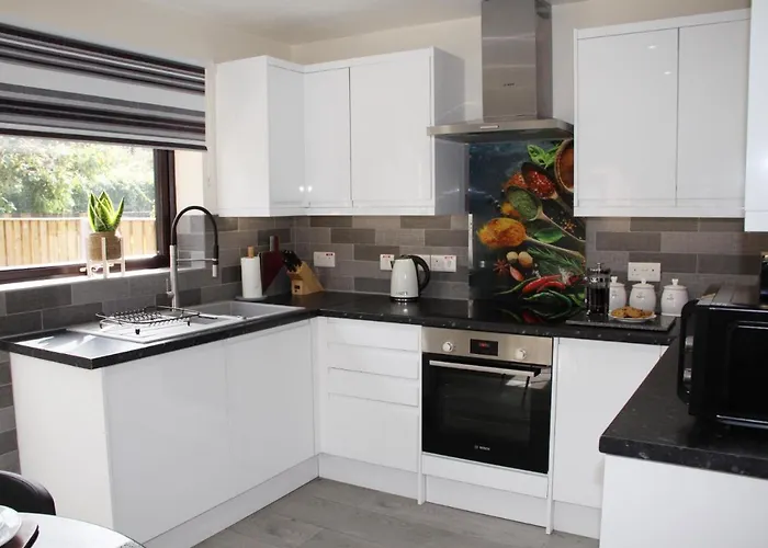 City Centre Town House With Riverside Views And Free Parking 1Bak York
