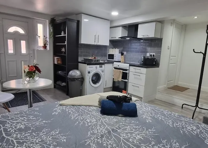 Appartement Charming, Cosy Hideaway With Free Wifi, Parking à Leeds  acceptant les animaux
