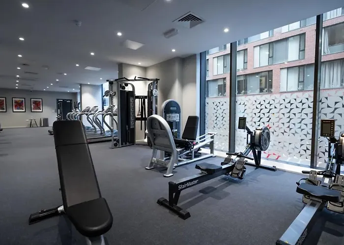 Charming En Suite Rooms In Sheffield For Students Only - Sk