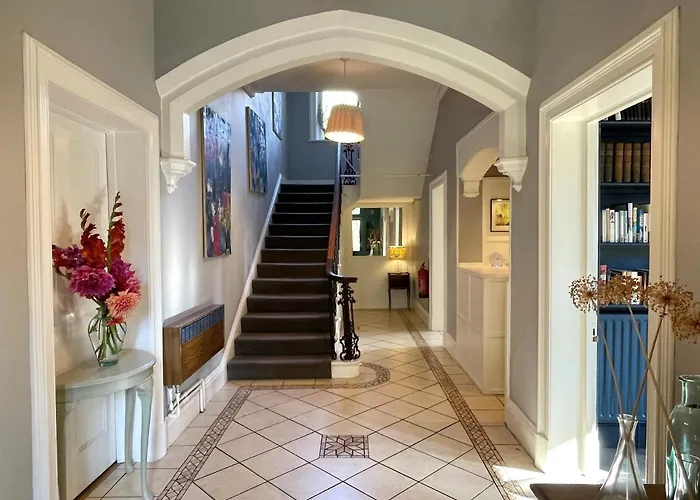 City Centre Luxury Holiday House With Outdoor Bath And Parking York