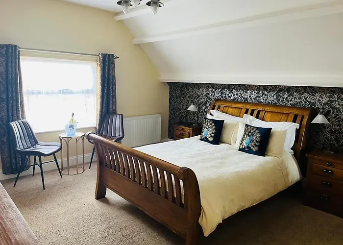Whitby Beach hotels