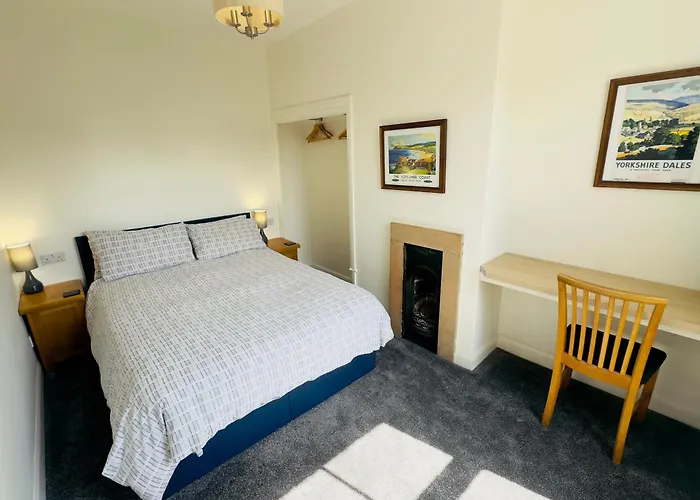 Great Town House - Central York