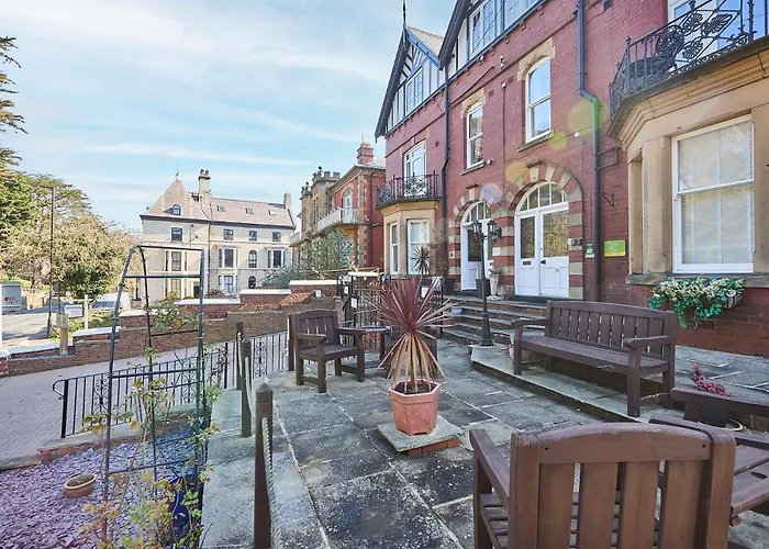 Pet friendly Rylstone Mere Whitby