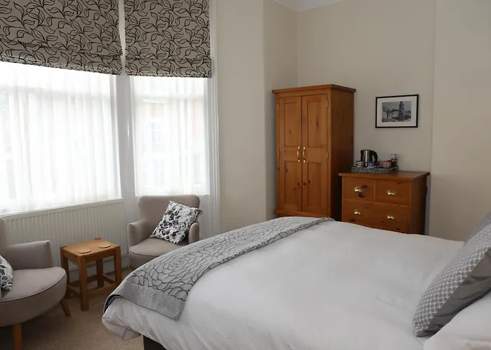 The Waves Bed & Breakfast Scarborough