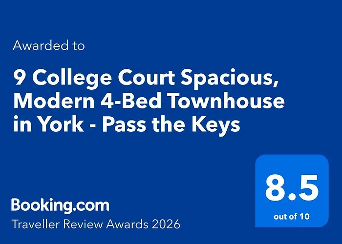9 College Court Spacious, Modern 4-Bed Townhouse In York - Pass The Keys