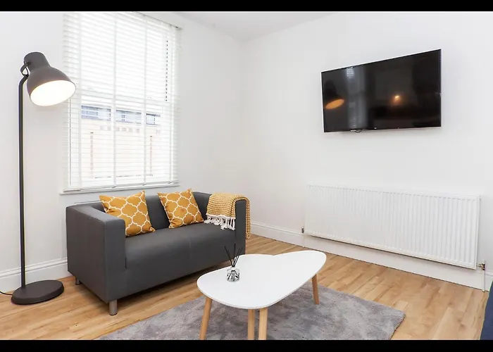 Apartment 5 Blue Bridge Court York